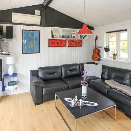 3 Bedroom Beautiful In Samso Сasa de vacaciones