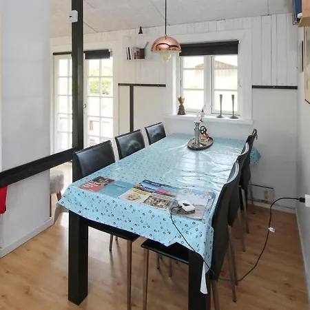 Сasa de vacaciones 3 Bedroom Beautiful In Samso *