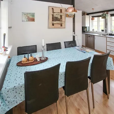Сasa de vacaciones 3 Bedroom Beautiful In Samso Onsbjerg
